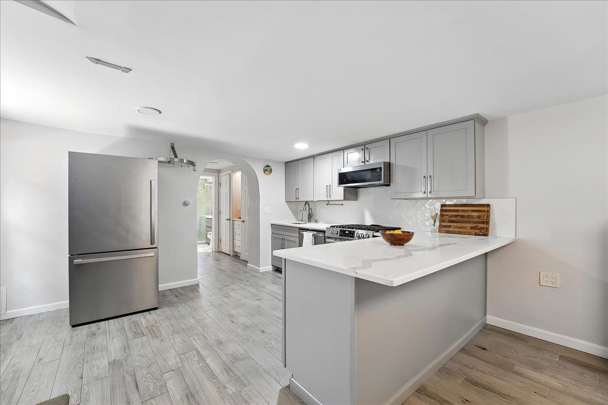 221 Terrace Avenue Jersey City, NJ 07307 - Photo 13 of 37