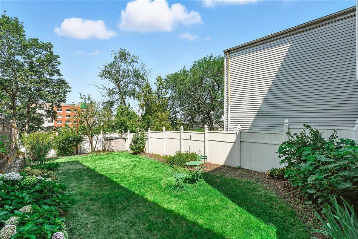 221 Terrace Avenue Jersey City, NJ 07307 - Photo 30 of 37