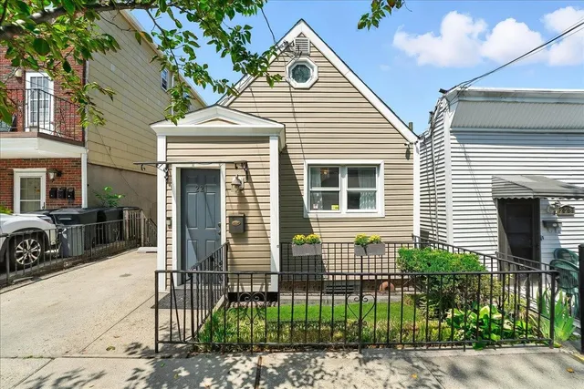 $700,000 | 221 Terrace Avenue, Jersey City, NJ 07307