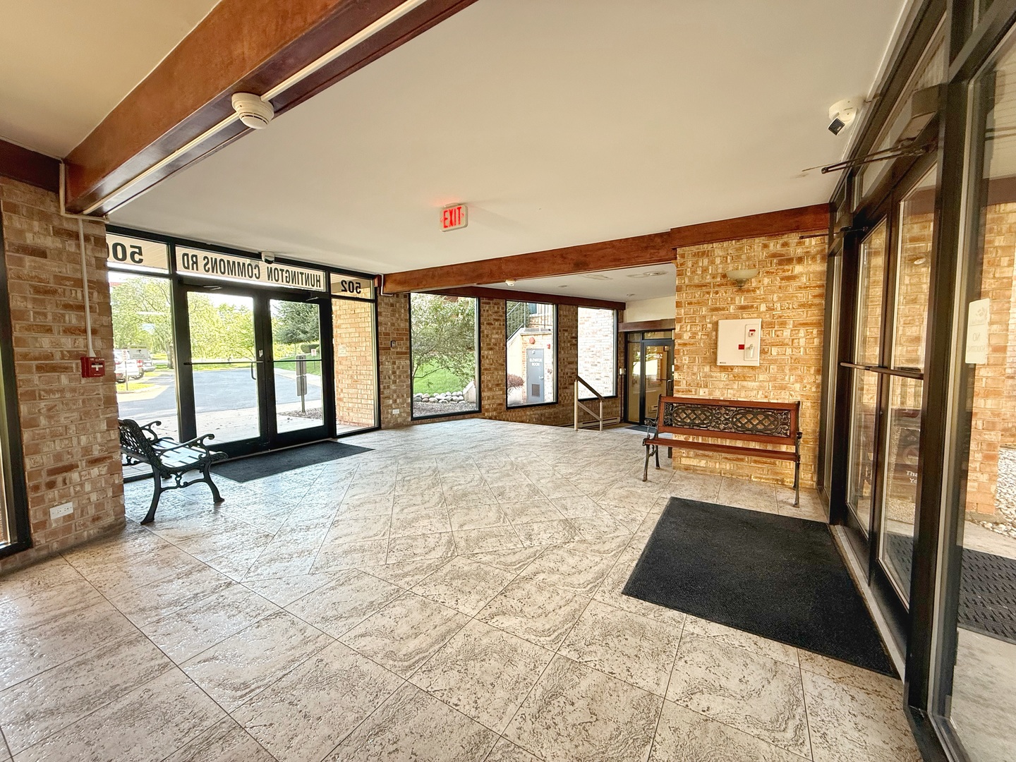 502 West Huntington Commons Road, Unit 438 Mount Prospect, IL 60056 - Photo 27 of 33 Gallery Image 27