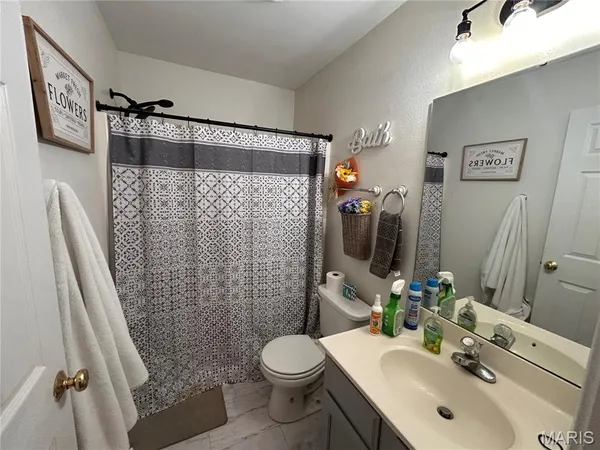 $215,000 | 702 Shenandoah Street, Cuba, MO 65453