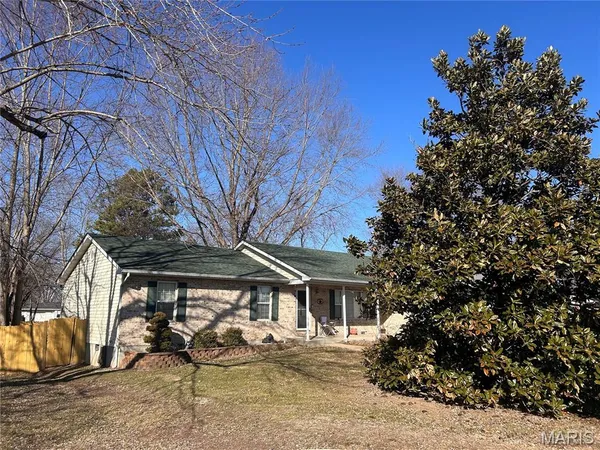 $215,000 | 702 Shenandoah Street, Cuba, MO 65453