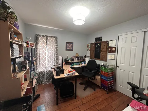 $215,000 | 702 Shenandoah Street, Cuba, MO 65453