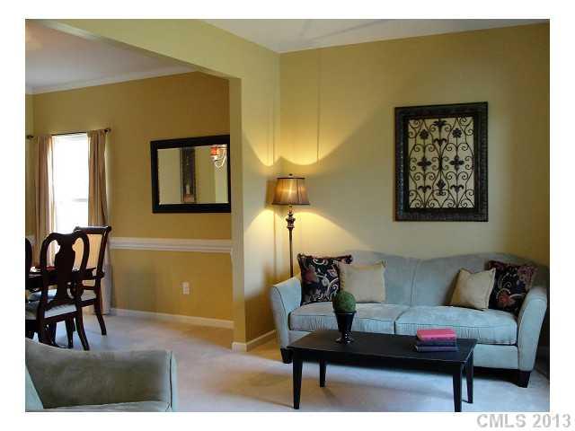 3060 Rhododendron Place Lake Wylie, SC 29710 - Photo 2 of 16 Gallery Image 2