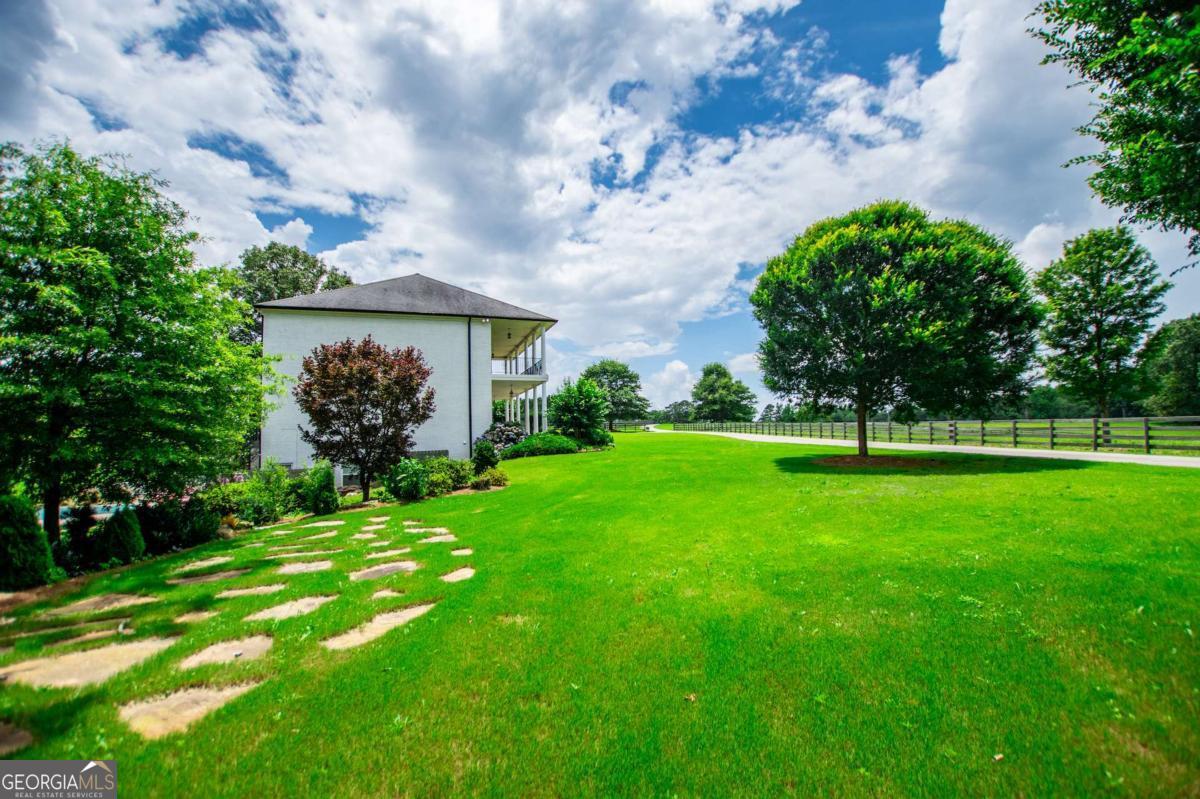 1074 Glenloch Road Roopville, GA 30170 - Photo 3 of 98