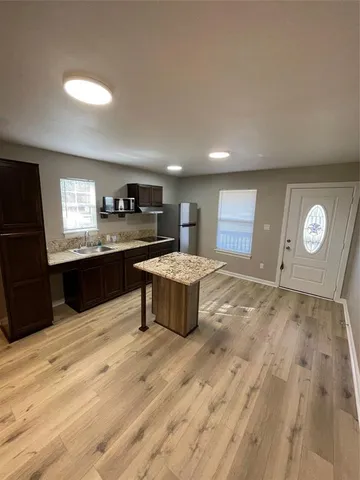 $1,150 | 110 Crockett Street, Unit A, Valley View, TX 76272