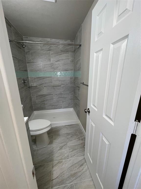 110 Crockett Street, Unit A Valley View, TX 76272 - Photo 7 of 13