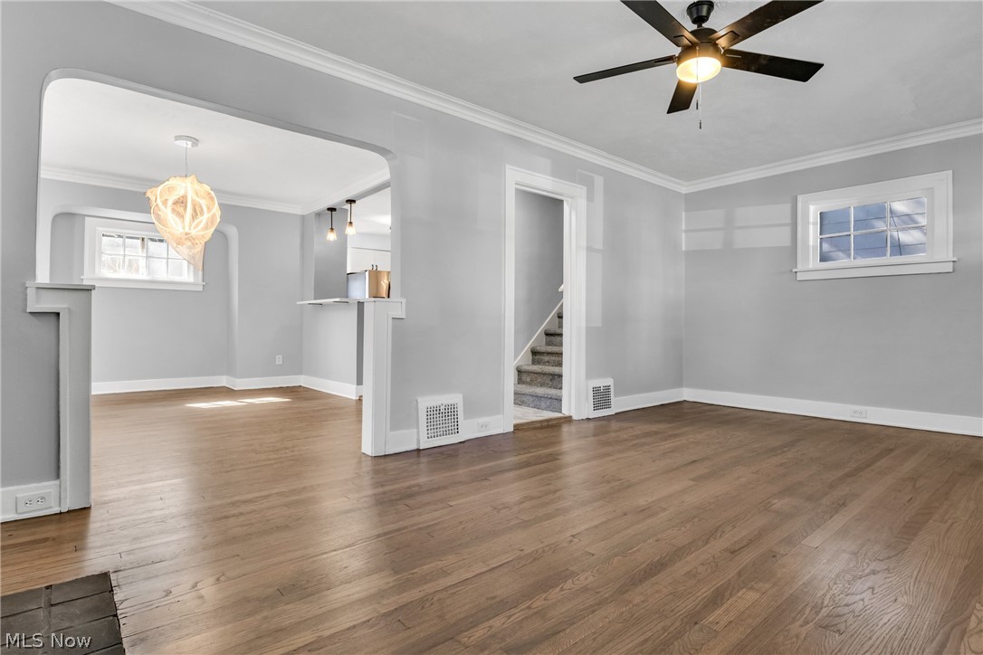 940 Nela View Road Cleveland Heights, OH 44112 - Photo 9 of 32