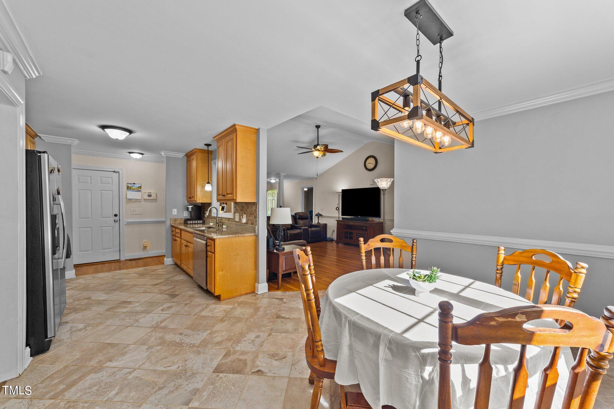 2109 Matthews Road Clayton, NC 27520 - Photo 7 of 23 37-web-or-mls-VB4A9313