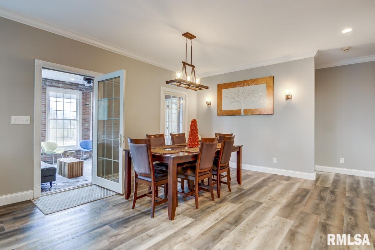 7130 Fulton Road New Berlin, IL 62670 - Photo 13 of 39