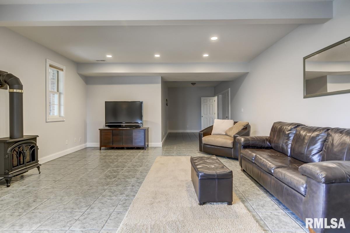 7130 Fulton Road New Berlin, IL 62670 - Photo 28 of 39