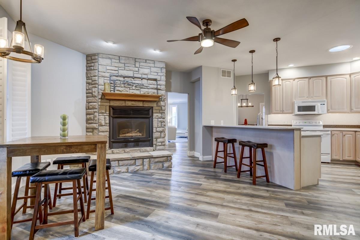 7130 Fulton Road New Berlin, IL 62670 - Photo 9 of 39