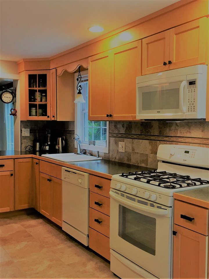 10 Linebrook Road Atkinson, NH 03811 - Photo 4 of 21 Gallery Image 4