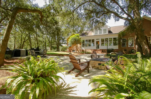 $689,000 | 611 Pearl Street, Collins, GA 30421