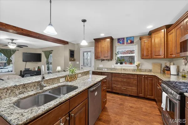 $450,000 | 18 Chatteau Court, Foristell, MO 63348