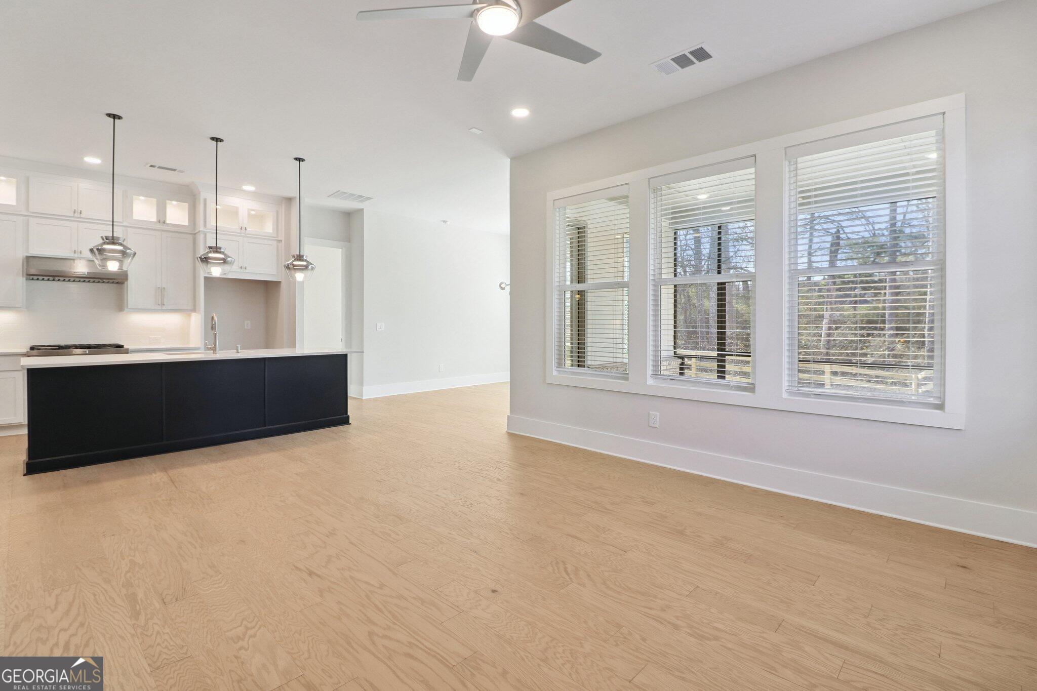 185 Mooney Road Woodstock, GA 30188 - Photo 10 of 25