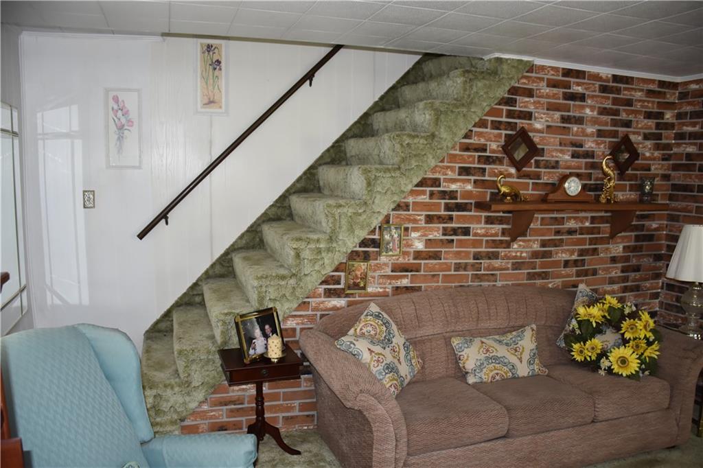 59 Dixon Road Clymer, PA 15728 - Photo 7 of 16