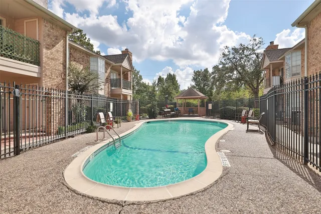 $1,100 | 3770 Loverswood Drive, Unit 603, Houston, TX 77014