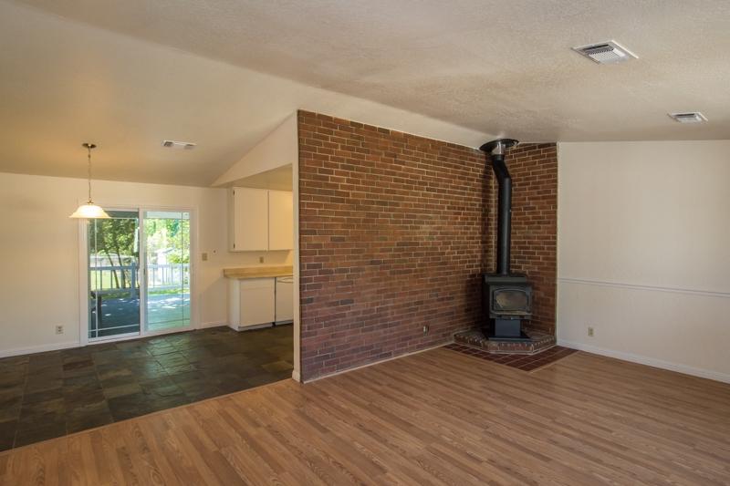 21645 Dersch Road Anderson, CA 96007 - Photo 4 of 35 dersch-104