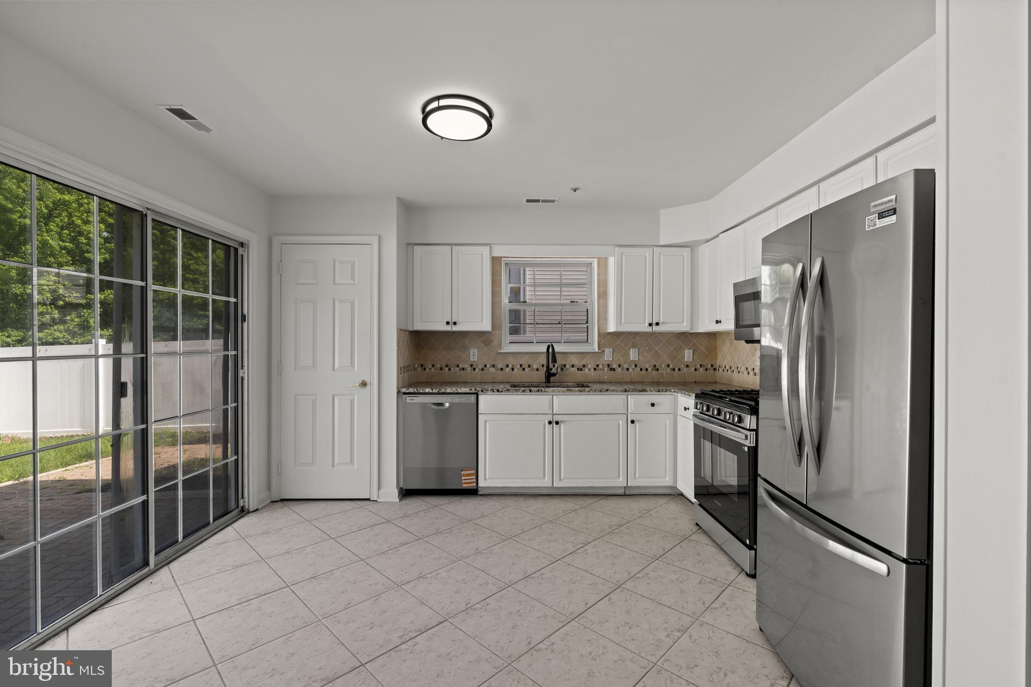 124 Buckingham Way Mount Laurel, NJ 08054 - Photo 25 of 35