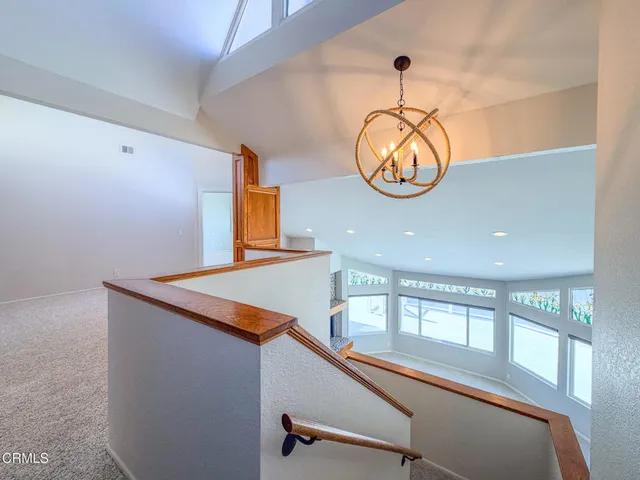 a view of entryway with a window