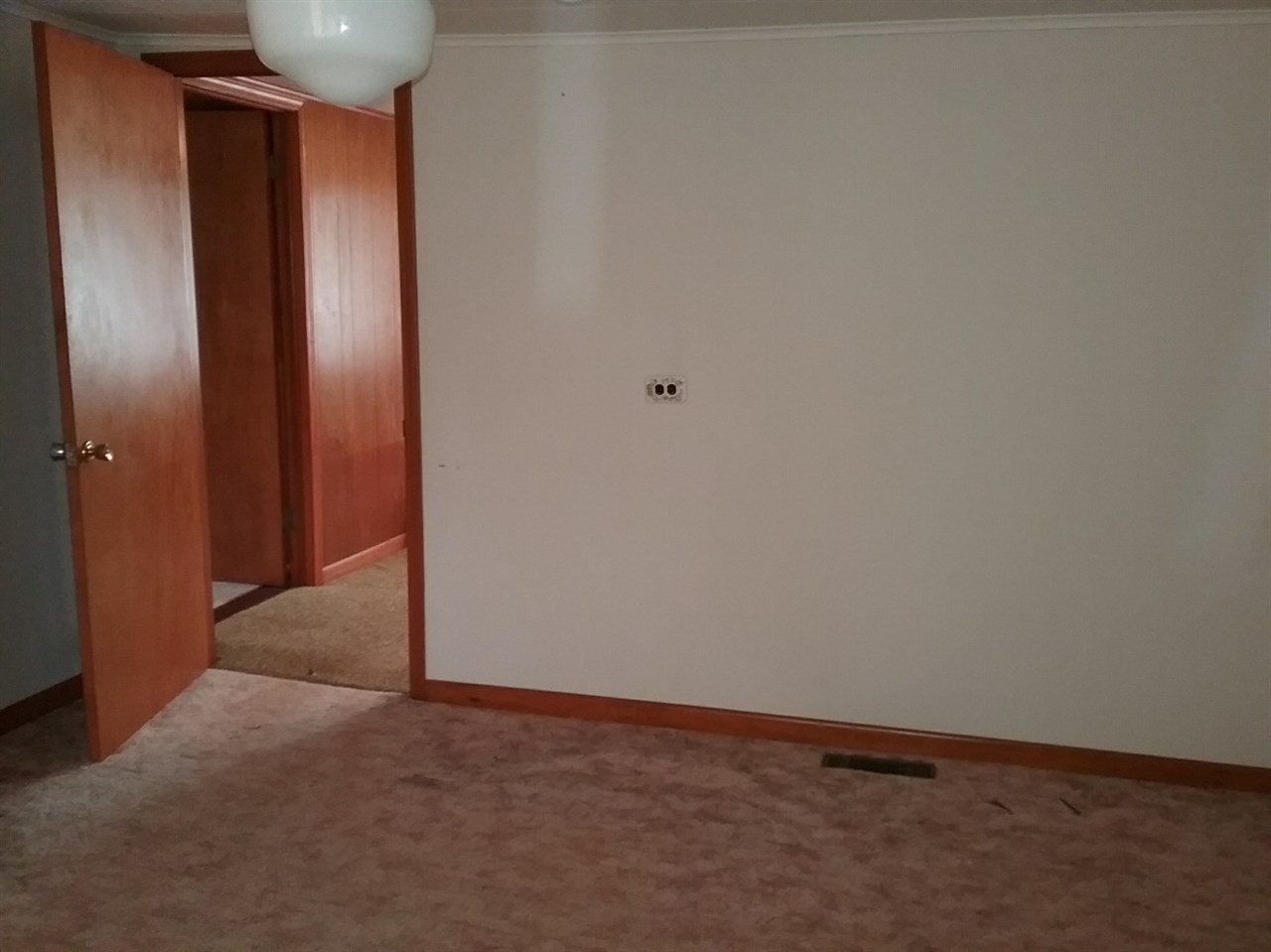 8059 South Smith Road Perrinton, MI 48871 - Photo 15 of 25 1869076-15.JPG