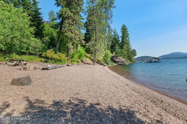 $5,100,000 | 4520 South Threemile Point Road, Coeur D'Alene, ID 83814