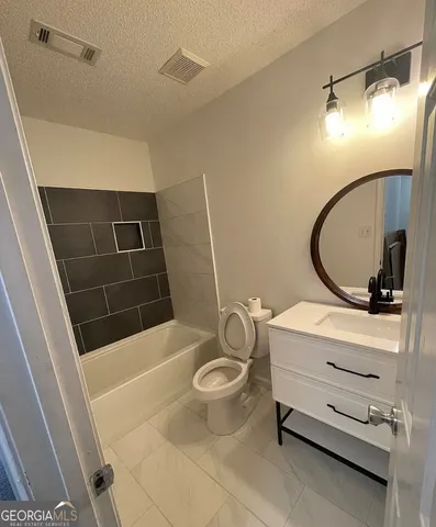 $1,750 | 8490 Oakley Circle, Unit 2, Union City, GA 30291