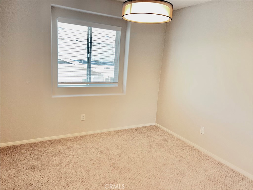 376 Aviator Lane South Tustin, CA 92782 - Photo 10 of 19