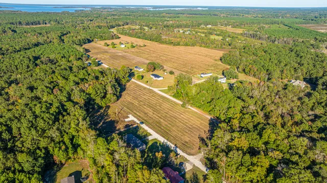 $263,999 | 320 Bedford Road, Cross, SC 29436