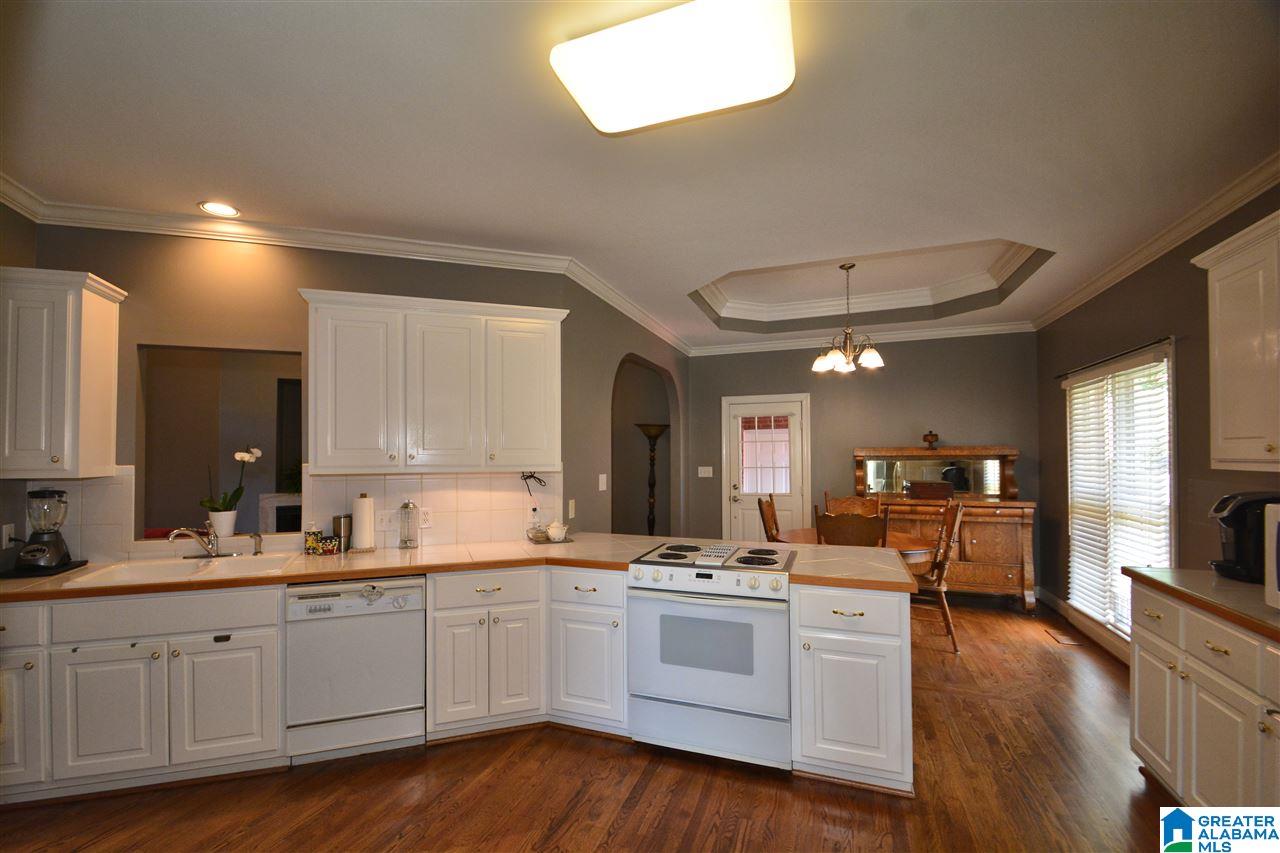 613 Meadow Ridge Drive Birmingham, AL 35242 - Photo 19 of 40