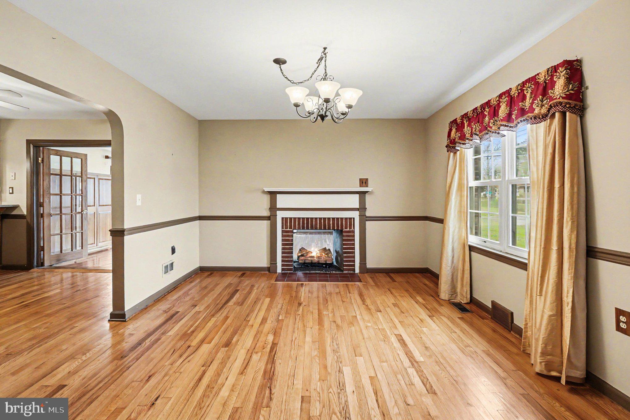 101 Lincoln Avenue Elkton, MD 21921 - Photo 7 of 71 Cozy 2-Sided Brick Fireplace (Natural Gas) in LR