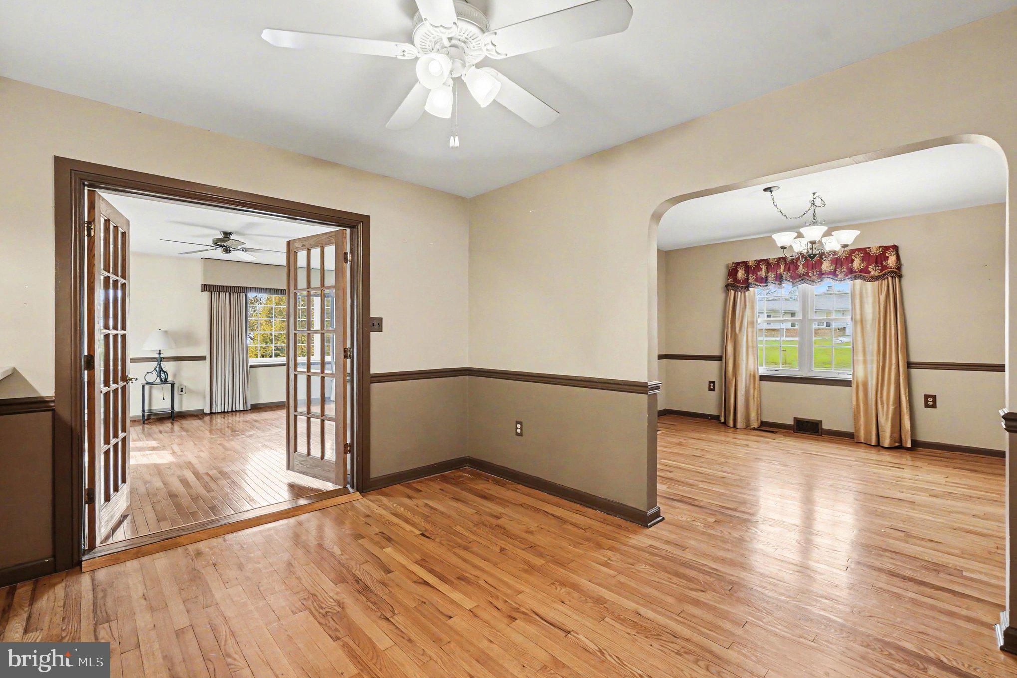 101 Lincoln Avenue Elkton, MD 21921 - Photo 10 of 71 Dining Area with Hardwood Flooring