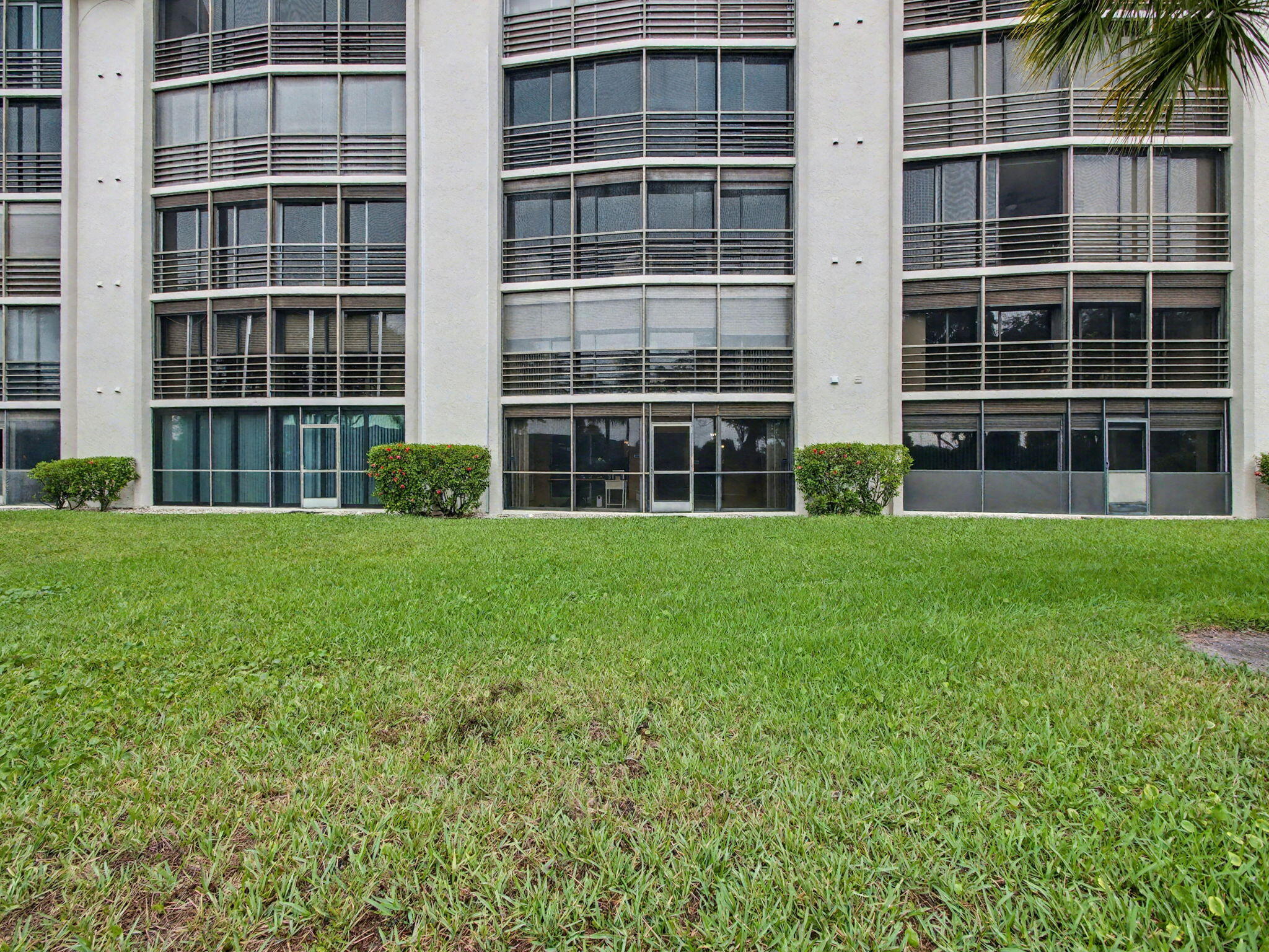 9220 Southwest 14th Street, Unit 3103 Boca Raton, FL 33428 - Photo 23 of 27 Back View