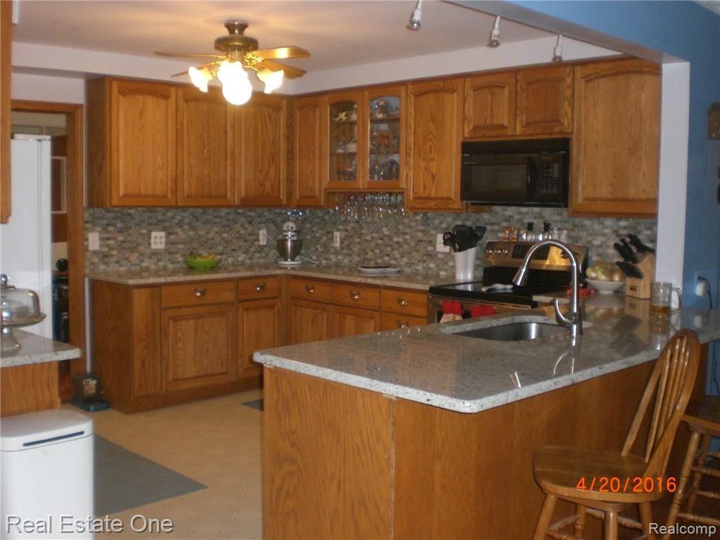 26523 25 Mile Road New Baltimore, MI 48051 - Photo 12 of 37 Up dated Kitchen