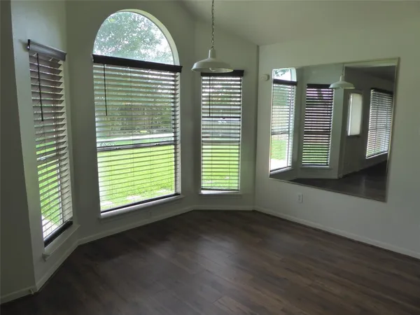 $2,150 | 3522 Sheldon Drive, Pearland, TX 77584