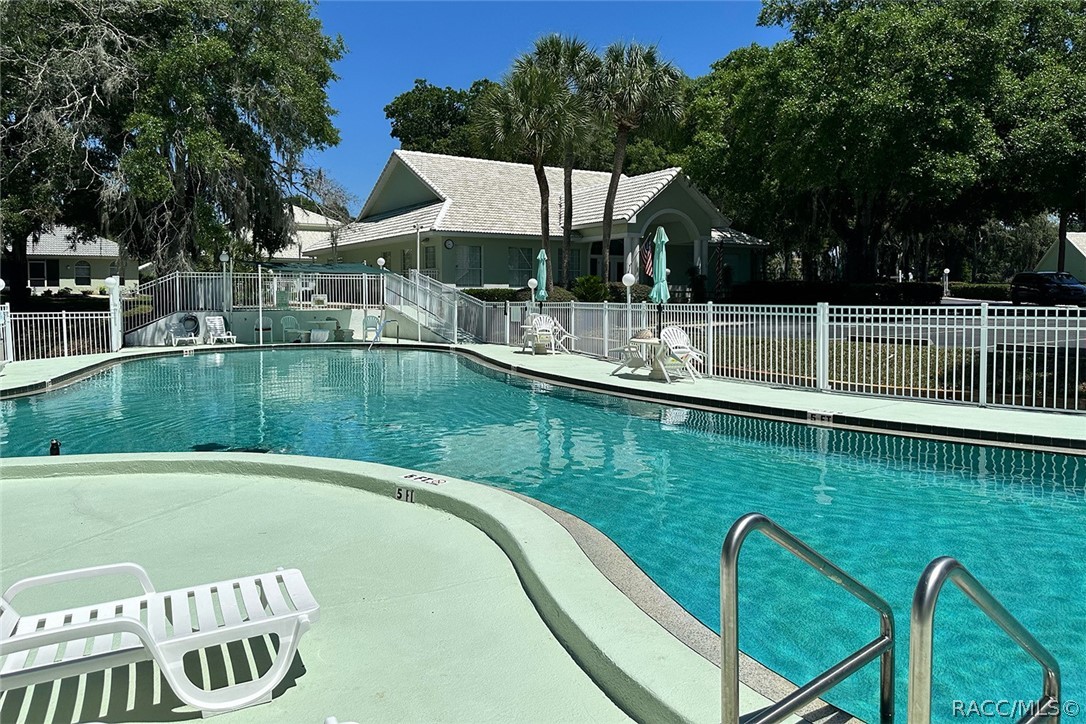 800 Balmoral Court Inverness, FL 34453 - Photo 52 of 72 Pool
