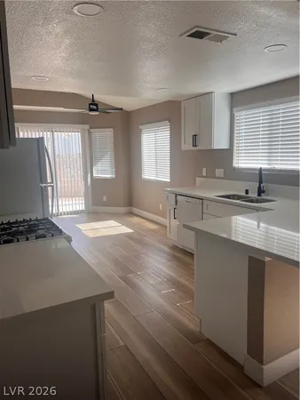 $1,995 | 1369 Torington Drive, Las Vegas, NV 89108