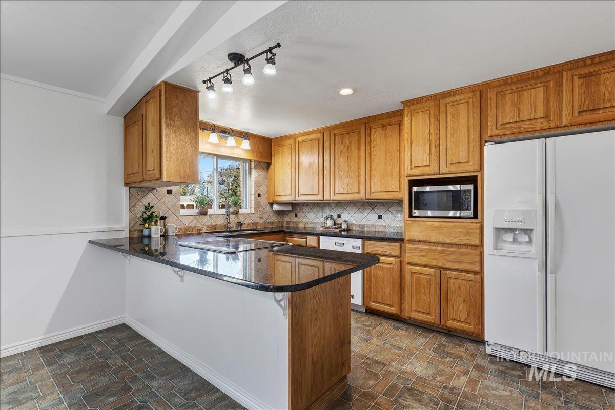 2617 North Alamo Road Boise, ID 83704 - Photo 14 of 33