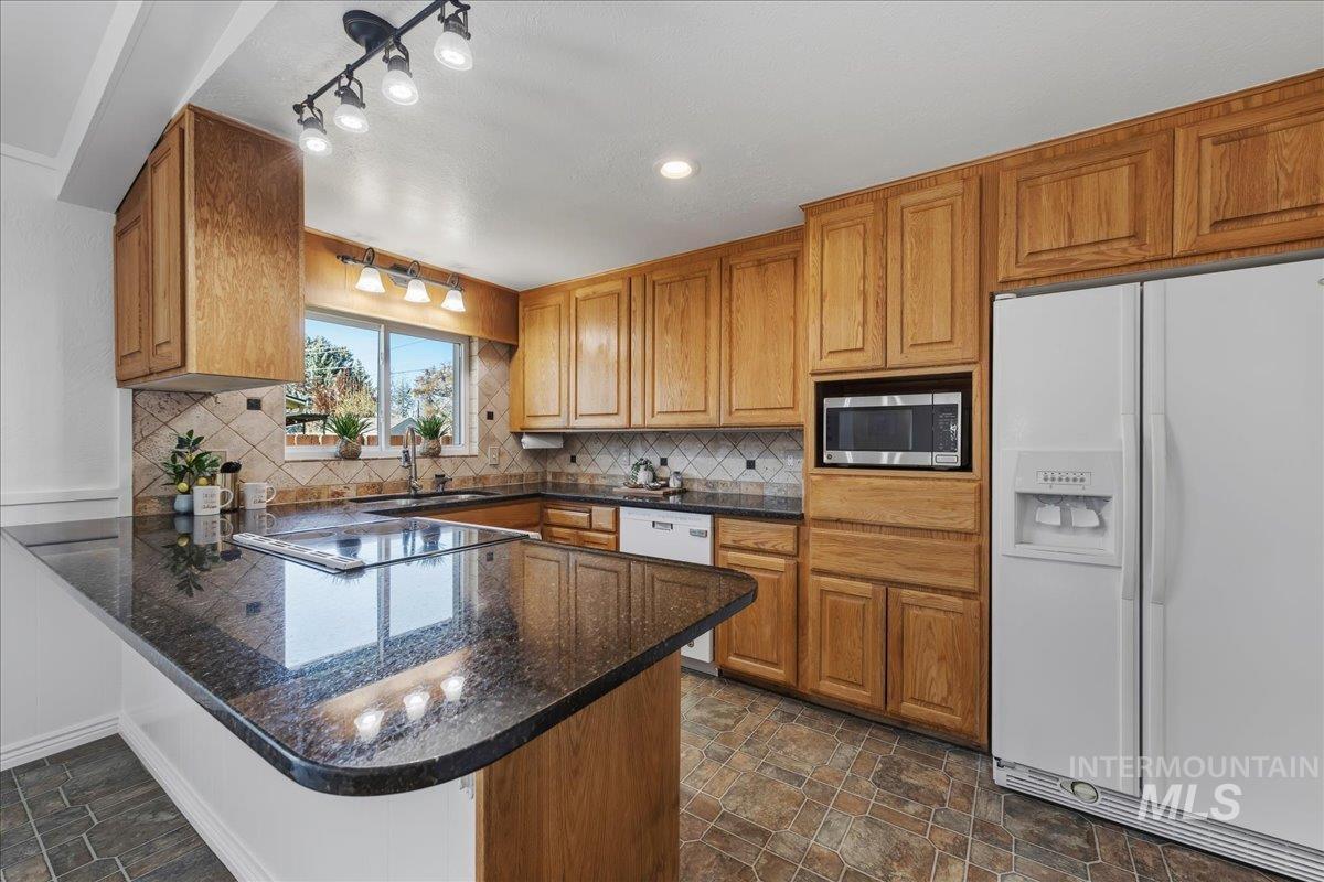 2617 North Alamo Road Boise, ID 83704 - Photo 15 of 33