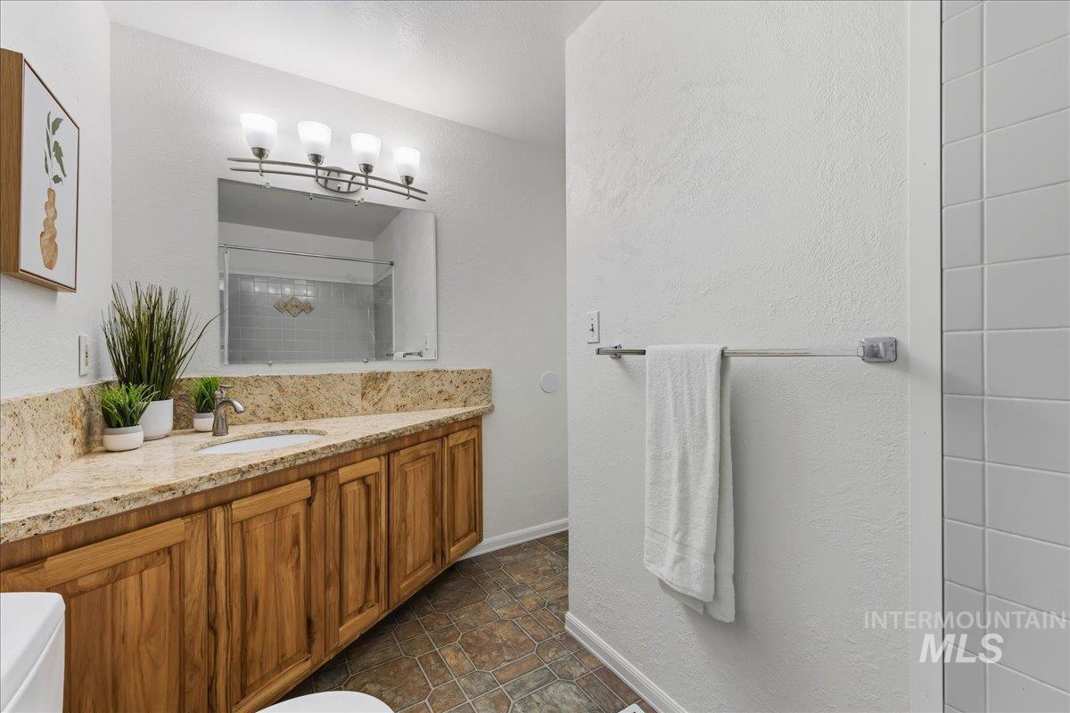 2617 North Alamo Road Boise, ID 83704 - Photo 26 of 33