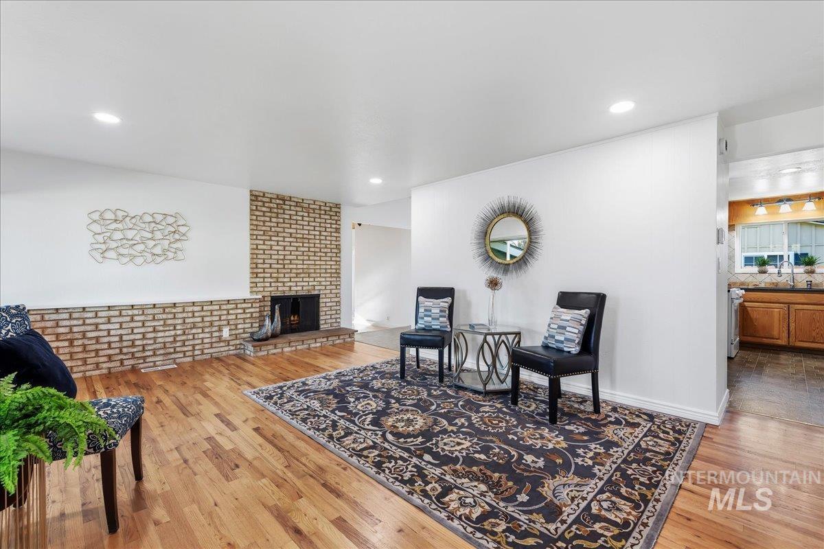 2617 North Alamo Road Boise, ID 83704 - Photo 5 of 33