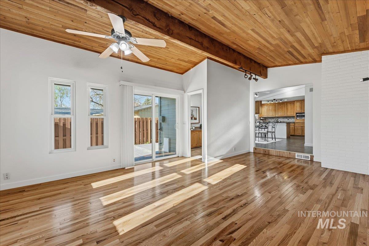 2617 North Alamo Road Boise, ID 83704 - Photo 9 of 33