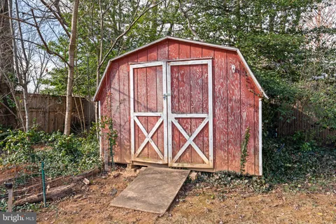 $685,000 | 17812 Vinyard Lane, Rockville, MD 20855