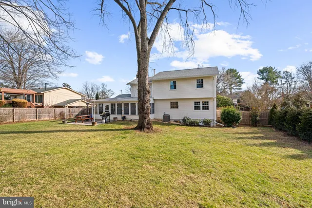 $685,000 | 17812 Vinyard Lane, Rockville, MD 20855