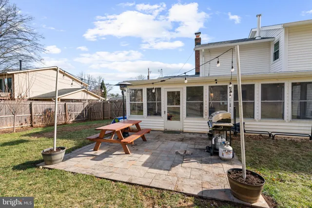 $685,000 | 17812 Vinyard Lane, Rockville, MD 20855