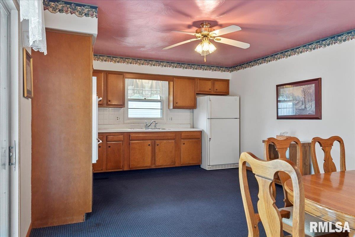 2112 Faringdon Road Springfield, IL 62702 - Photo 12 of 32