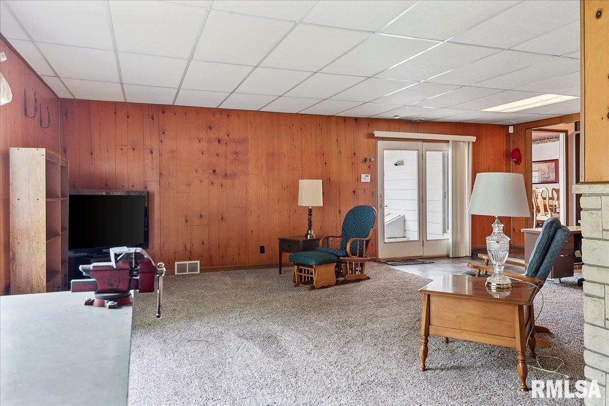 2112 Faringdon Road Springfield, IL 62702 - Photo 17 of 32