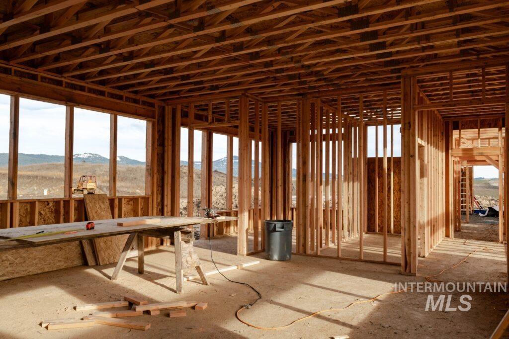 1542 Slonaker Drive, Unit MCCABE Moscow, ID 83843 - Photo 15 of 18 Miscellaneous room with a mountain view