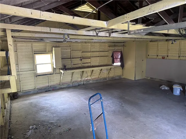 $1,550 | 305 West 31st Street, Bryan, TX 77803